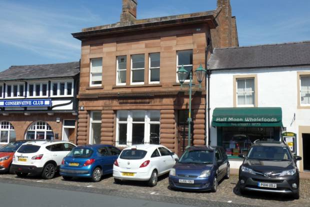 16, Front Street